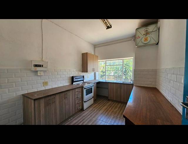 2 BEDROOM APARTMENT FOR SALE IN BELLEVUE